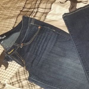 AMERICAN EAGLE Super Stretch Favorite Boyfriend